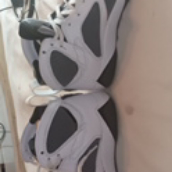 Brand new boys Jordans bb shoes - Picture 6 of 8